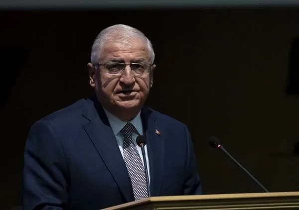 Bakan Güler'den net mesaj! 'Terör örgütü koşulsuz silahlarını teslim etmelidir'